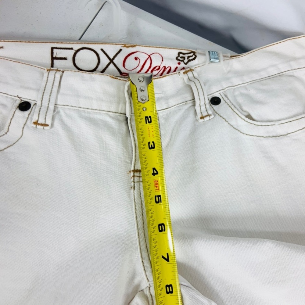 Fox White Women’s Jeans with Brown Pocket Accent - Picture 6 of 8